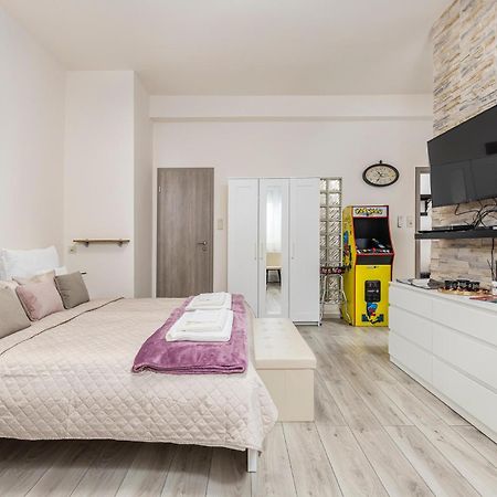 Galaxy Apartement Lift Parking Budapest Exterior foto